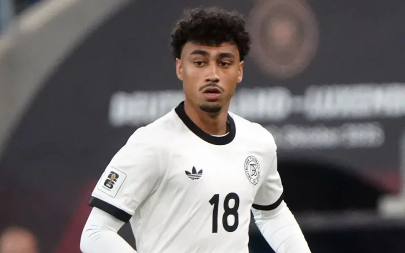 ريال مدريد وبرشلونة يتنافسان على توقيع نجم فرانكفورت بعد أدائه اللافت هذا الموسم